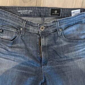 AG Farrah Skinny Ankle grey